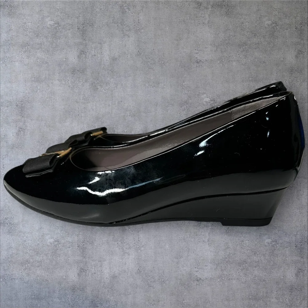 SAS AVA ITALIAN LEATHER Black Patent Leather Peep-toe 1.5